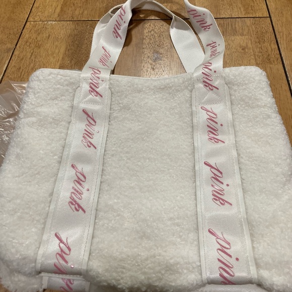 Beautiful Victoria secret bag new! - Picture 2 of 6